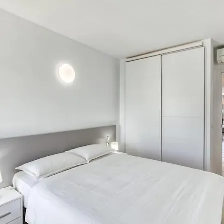 Apartment Con Vistas A Mar Y Canal.