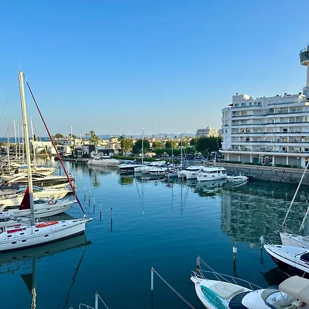 Apartment Con Vistas A Mar Y Canal.